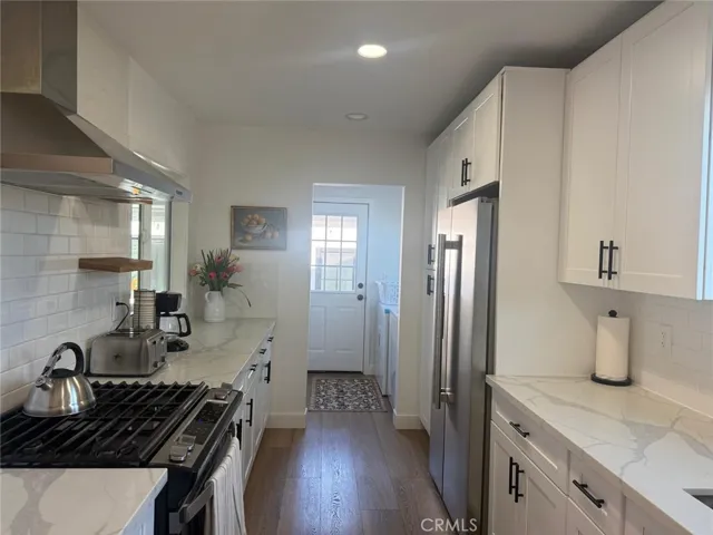 8102 Willis, Panorama City, California 91402