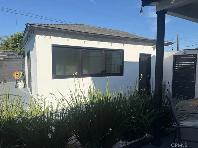 8102 Willis, Panorama City, California 91402