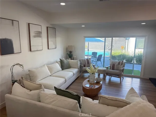 8102 Willis, Panorama City, California 91402