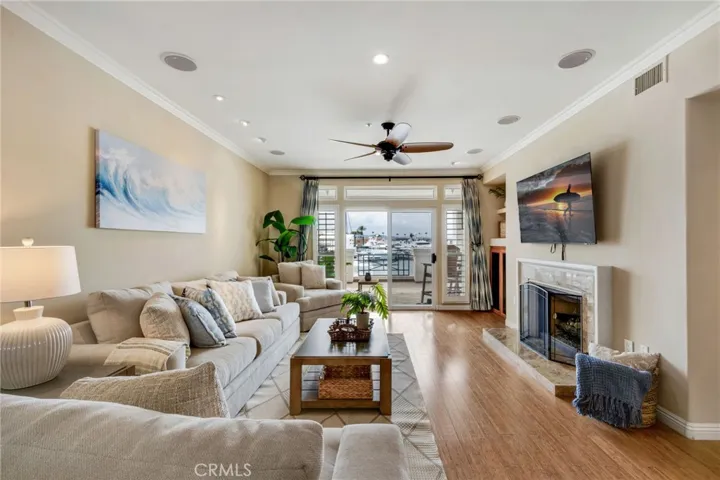 2600 213 Newport, Newport Beach, California 92663
