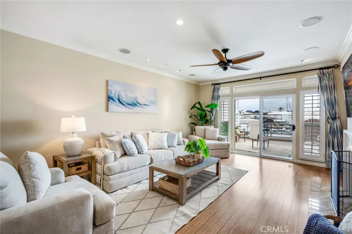 2600 213 Newport, Newport Beach, California 92663