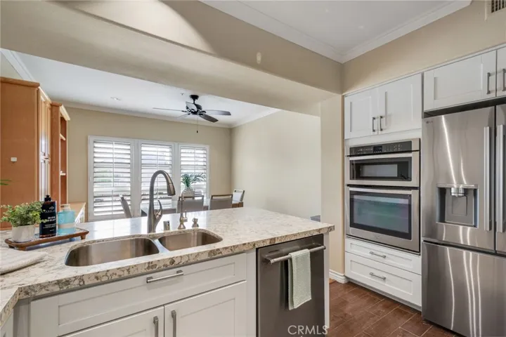 2600 213 Newport, Newport Beach, California 92663