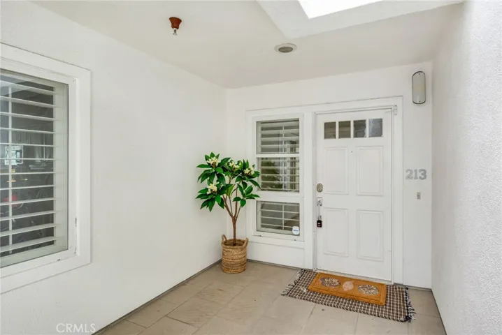 2600 213 Newport, Newport Beach, California 92663