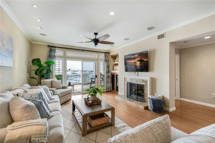 2600 213 Newport, Newport Beach, California 92663