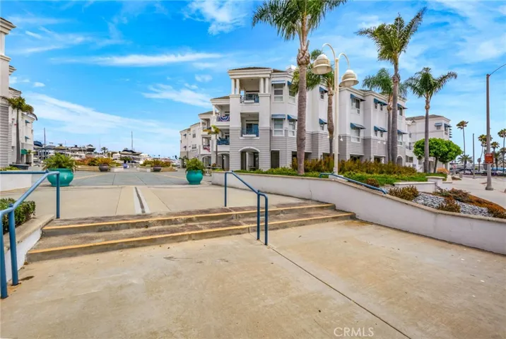 2600 213 Newport, Newport Beach, California 92663