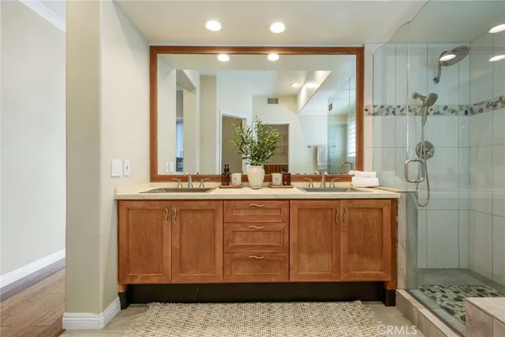 2600 213 Newport, Newport Beach, California 92663