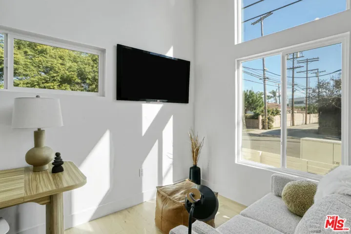 11959 W Juniette Street, Culver City, California 90230