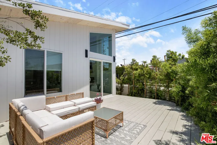 11959 W Juniette Street, Culver City, California 90230