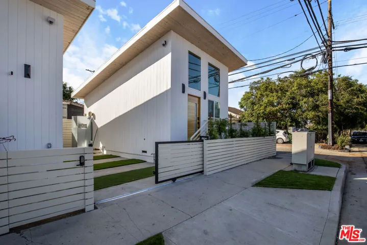 11959 W Juniette Street, Culver City, California 90230