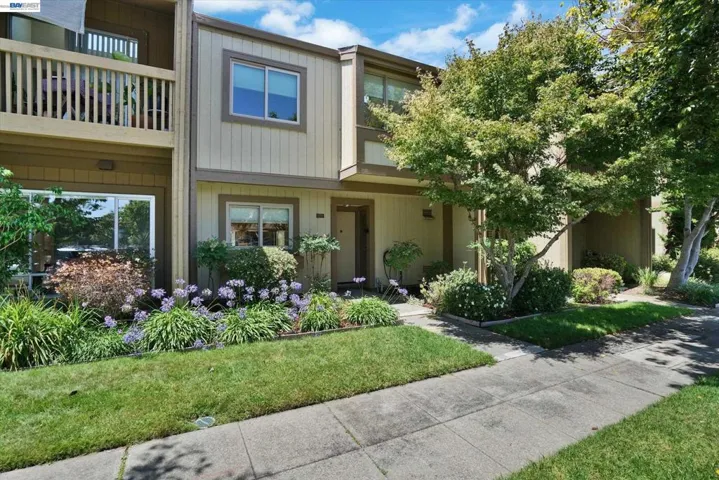 1175 Island Dr, Alameda, California 94502