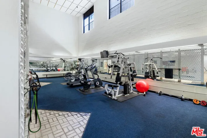 11628 Montana Avenue 206, Los Angeles, California 90049