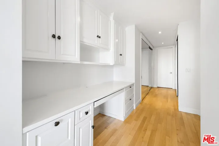11628 Montana Avenue 206, Los Angeles, California 90049