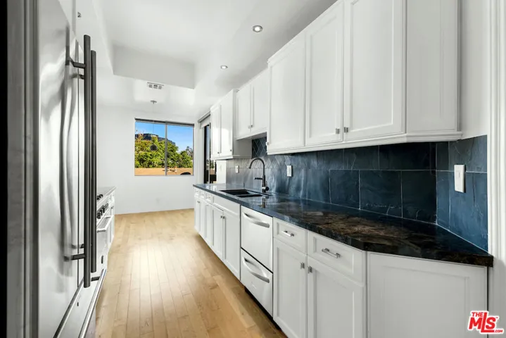 11628 Montana Avenue 206, Los Angeles, California 90049