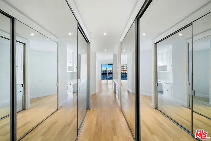 11628 Montana Avenue 206, Los Angeles, California 90049