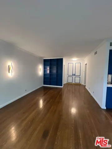 1131 Alta Loma Road 208, West Hollywood, California 90069
