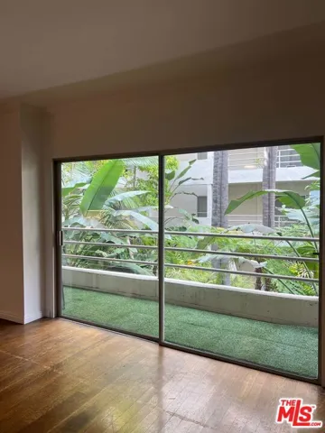 1131 Alta Loma Road 208, West Hollywood, California 90069