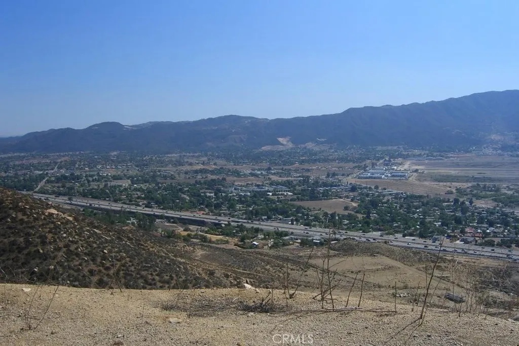 I-15 close by
