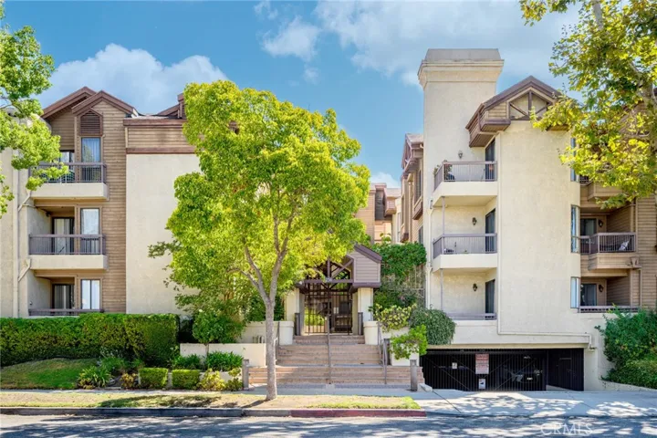 236 N Louise Street 109, Glendale, California 91206