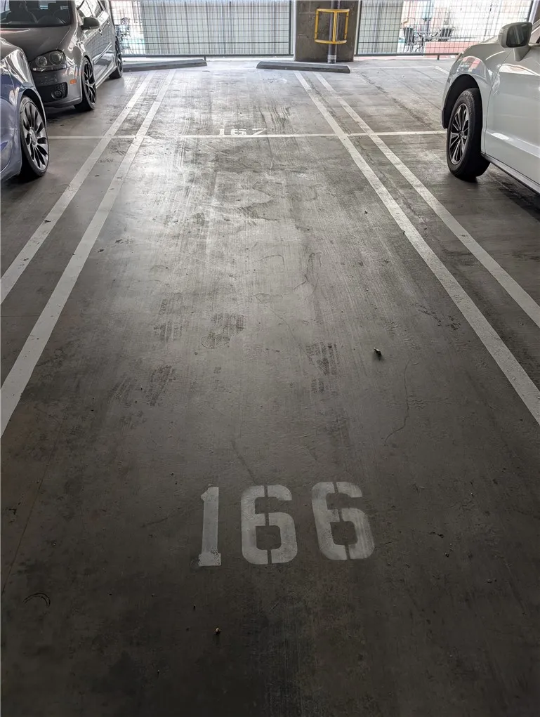 Unit parking is on upper Parking P1. The elevator is marked incorrectly. Tandem parking