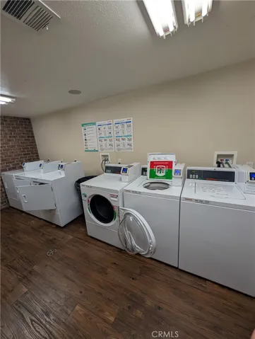 3740 Santa Rosalia, Los Angeles, California 90008