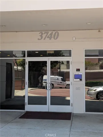 3740 Santa Rosalia, Los Angeles, California 90008