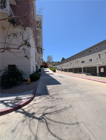 3740 Santa Rosalia, Los Angeles, California 90008