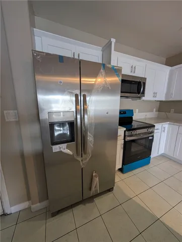 3740 Santa Rosalia, Los Angeles, California 90008