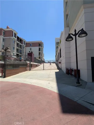 3740 Santa Rosalia, Los Angeles, California 90008
