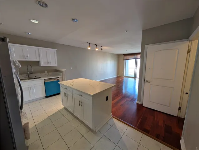 3740 Santa Rosalia, Los Angeles, California 90008