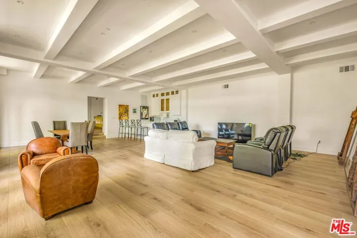 9669 Oak Pass Road, Beverly Hills, California 90210