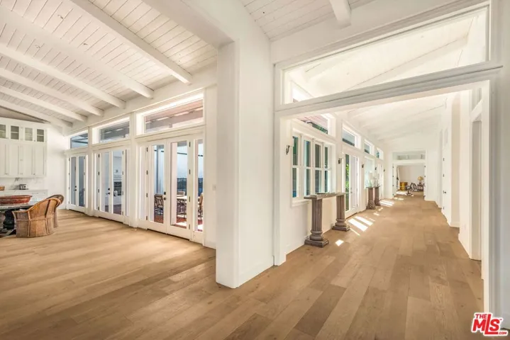 9669 Oak Pass Road, Beverly Hills, California 90210