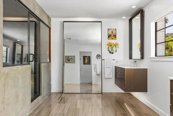2326 La Costa Avenue A, Carlsbad, California 92009