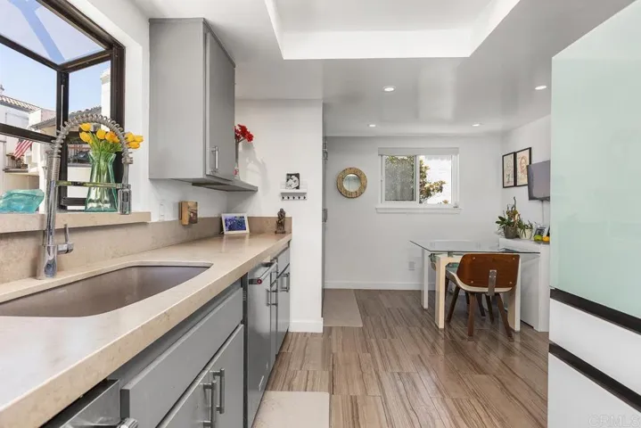 2326 La Costa Avenue A, Carlsbad, California 92009