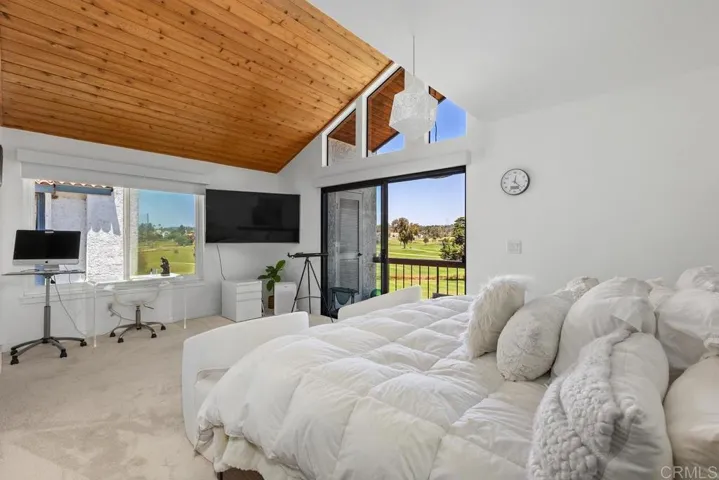 2326 La Costa Avenue A, Carlsbad, California 92009