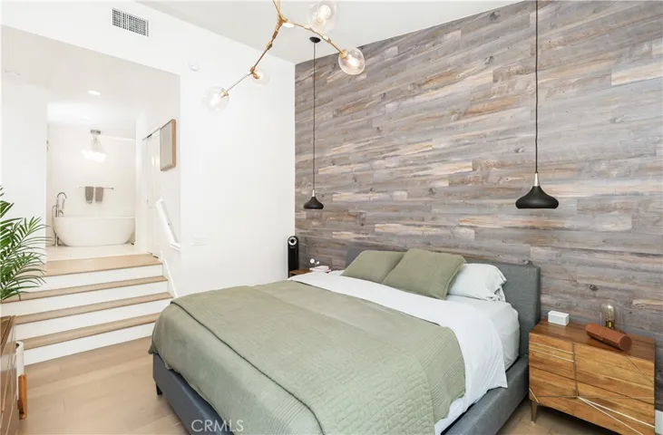 10 Ima Loa Court, Newport Beach, California 92663