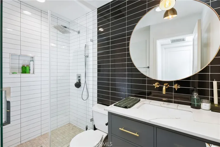 10 Ima Loa Court, Newport Beach, California 92663