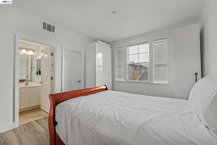 1594 Tucker St 56, Oakland, California 94603