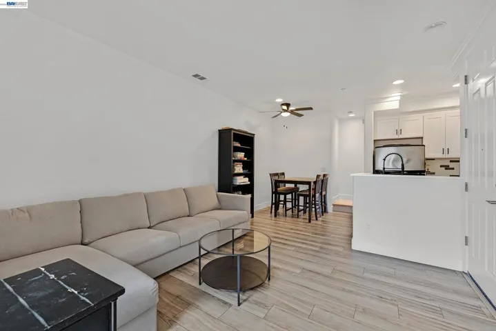 1594 Tucker St 56, Oakland, California 94603