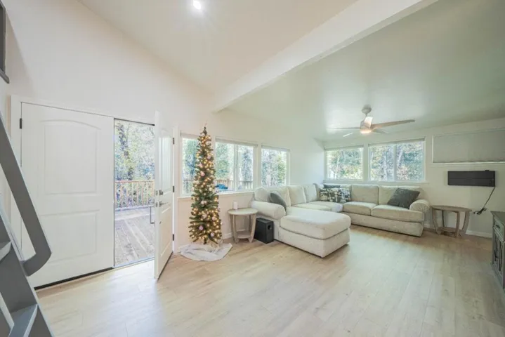 37060 Nason Road, Carmel Valley, California 93924