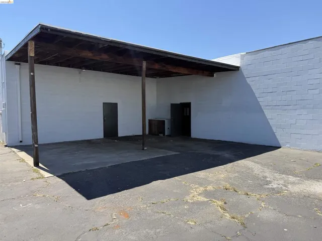 1402 Bourbon St, Stockton, California 95204