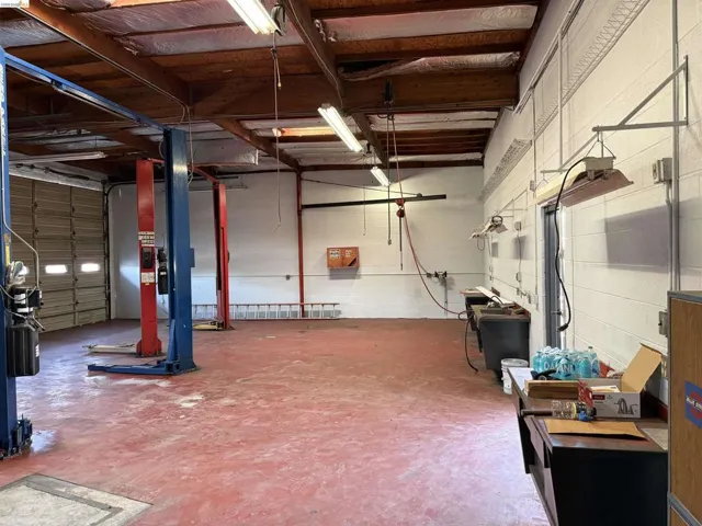 1402 Bourbon St, Stockton, California 95204
