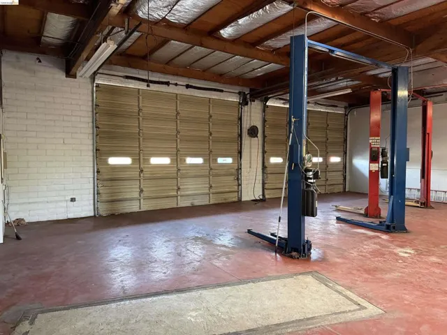1402 Bourbon St, Stockton, California 95204