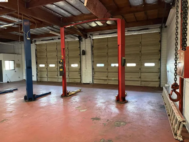 1402 Bourbon St, Stockton, California 95204