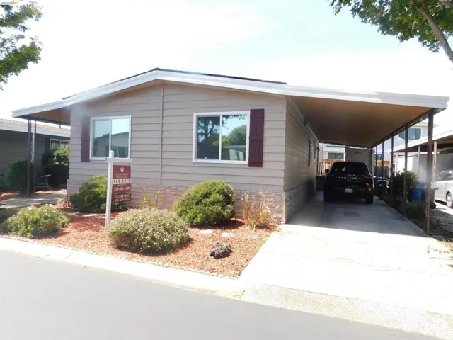 937 Northfield Drive, Hayward, California 94544