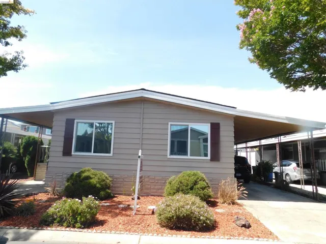 937 Northfield Drive, Hayward, California 94544