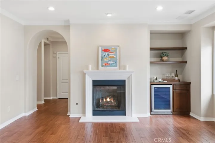 Gas fireplace