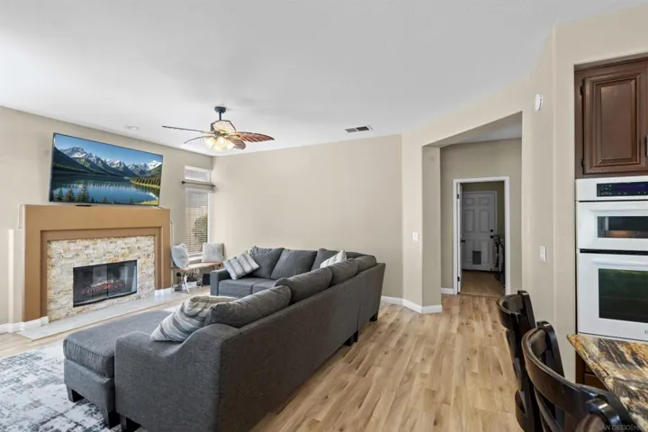 45632 Corte Lobos, Temecula, California 92592