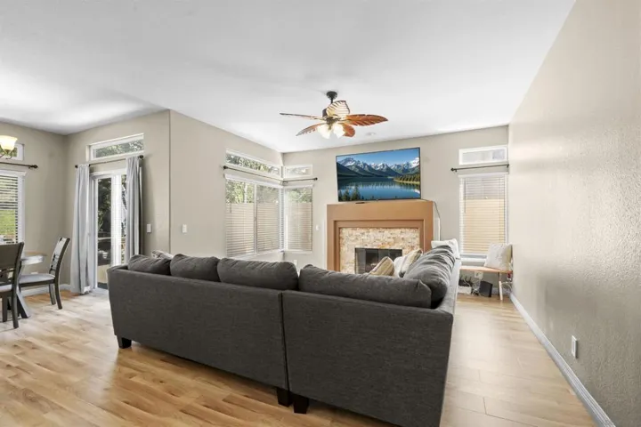 45632 Corte Lobos, Temecula, California 92592