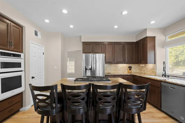 45632 Corte Lobos, Temecula, California 92592