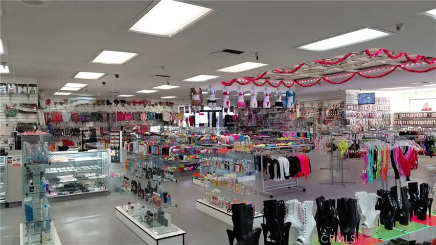 2009 W Foothill, Upland, California 91786